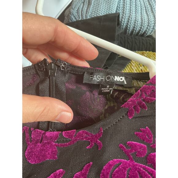 Fashion Nova Womens Velvet Burnout Dress Size Small Burgundy Whimsigoth HOCO - Picture 8 of 11